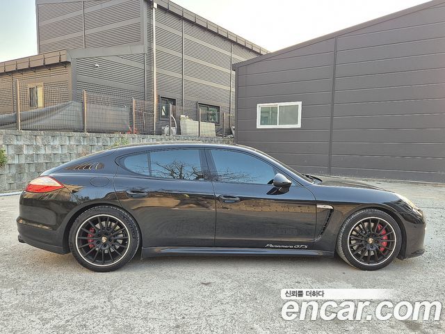 PORSCHE Panamera 4.8 GTS 2013 - photo 4 - Import Corée du Sud | International Cars