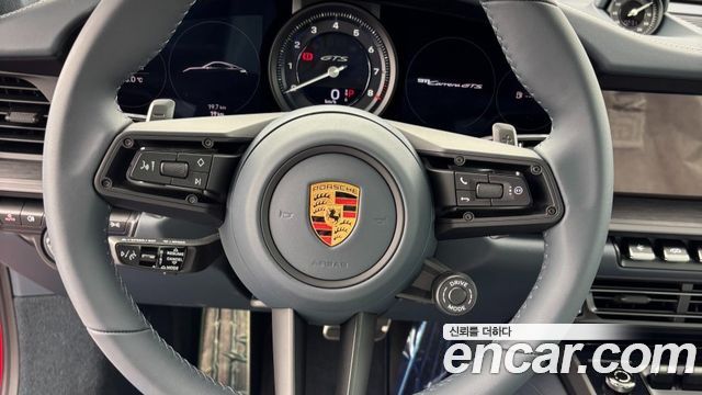 PORSCHE 911 (992) Carrera GTS 2024 - photo 13 - Import Corée du Sud | International Cars
