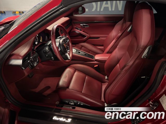 PORSCHE 911 Turbo S Cabriolet 2017 - photo 13 - Import Corée du Sud | International Cars
