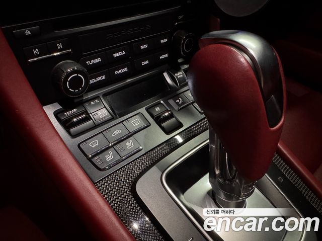 PORSCHE 911 Turbo S Cabriolet 2017 - photo 15 - Import Corée du Sud | International Cars