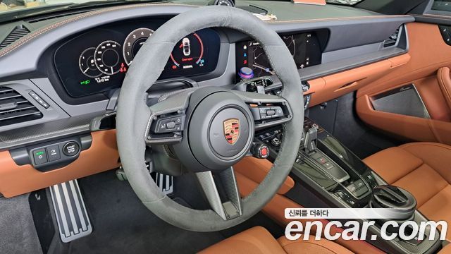 PORSCHE 911 (992) Targa 4 GTS 2026 - photo 12 - Import Corée du Sud | International Cars