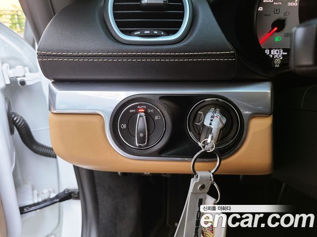 PORSCHE 718 Boxster 2.5 GTS 2018 - photo 15 - Import Corée du Sud | International Cars