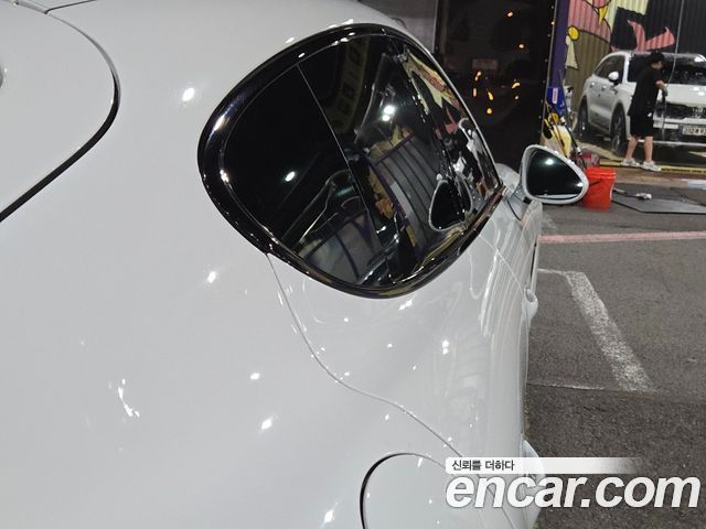 PORSCHE Panamera 3.0 디젤 2016 - photo 17 - Import Corée du Sud | International Cars
