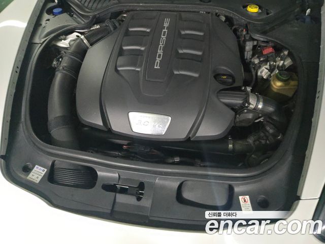 PORSCHE Panamera 3.0 디젤 2016 - photo 6 - Import Corée du Sud | International Cars