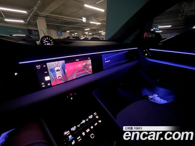 PORSCHE Macan EV 4S 2025 - photo 18 - Import Corée du Sud | International Cars