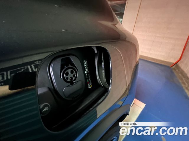 PORSCHE Macan EV 4S 2025 - photo 20 - Import Corée du Sud | International Cars