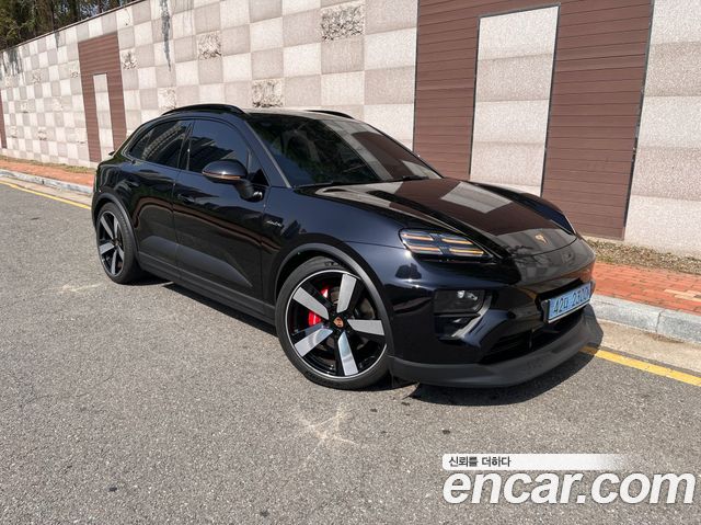 PORSCHE Macan EV 4S 2025 - photo 22 - Import Corée du Sud | International Cars