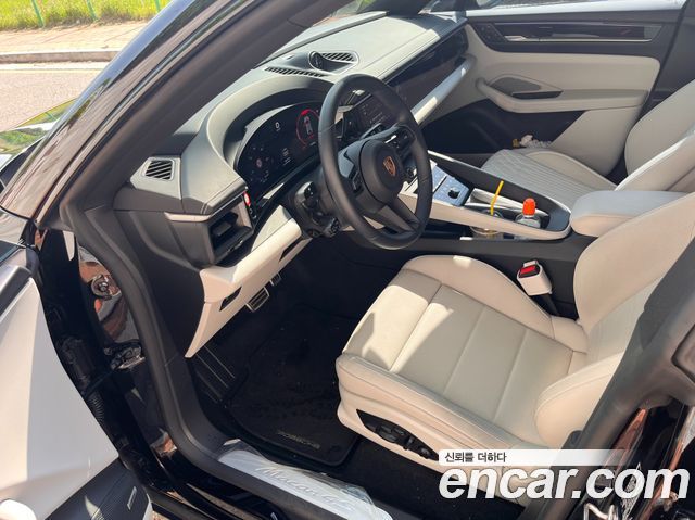 PORSCHE Macan EV 4S 2025 - photo 9 - Import Corée du Sud | International Cars