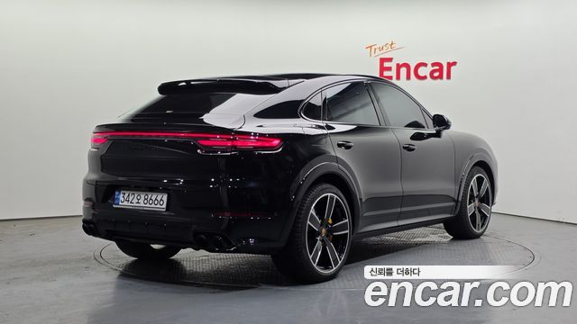 PORSCHE Cayenne (PO536) 4.0 Turbo Coupé 2022 - photo 2 - Import Corée du Sud | International Cars