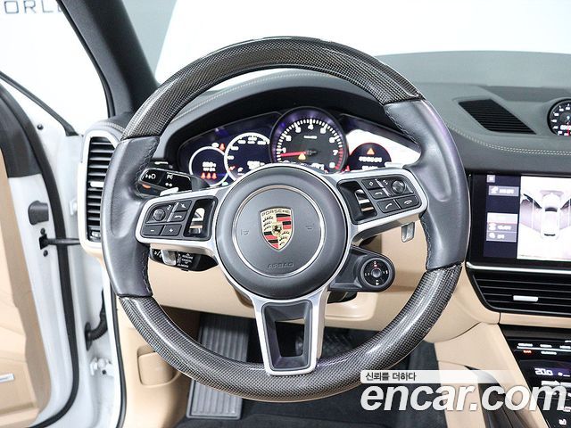 PORSCHE Cayenne (PO536) 3.0 2021 - photo 15 - Import Corée du Sud | International Cars