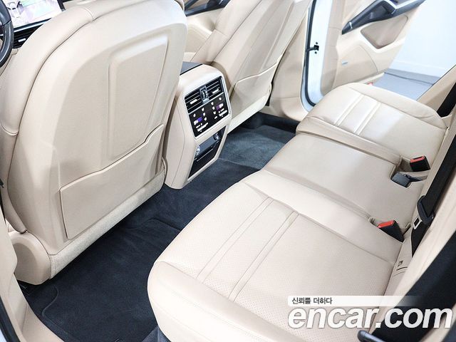 PORSCHE Cayenne (PO536) 3.0 2021 - photo 16 - Import Corée du Sud | International Cars
