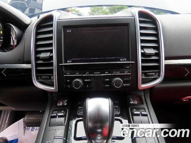 PORSCHE Cayenne 3.0 디젤 2012 - photo 12 - Import Corée du Sud | International Cars
