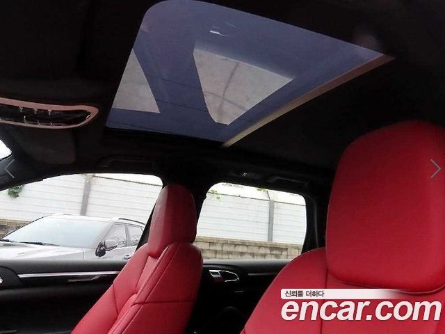 PORSCHE Cayenne 3.0 디젤 2012 - photo 16 - Import Corée du Sud | International Cars