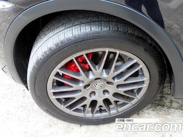 PORSCHE Cayenne 3.0 디젤 2012 - photo 20 - Import Corée du Sud | International Cars