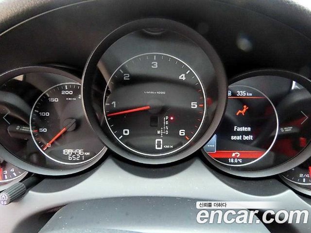 PORSCHE Cayenne 3.0 디젤 2012 - photo 9 - Import Corée du Sud | International Cars