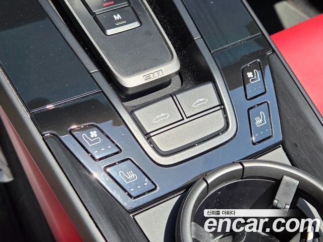PORSCHE 911 (992) Targa 4 GTS 2024 - photo 14 - Import Corée du Sud | International Cars