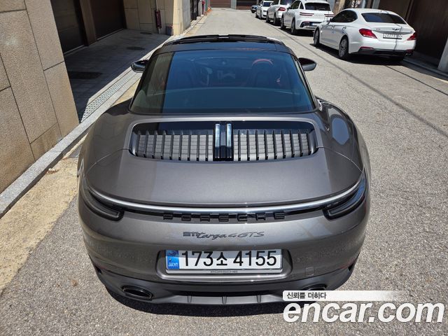 PORSCHE 911 (992) Targa 4 GTS 2024 - photo 18 - Import Corée du Sud | International Cars