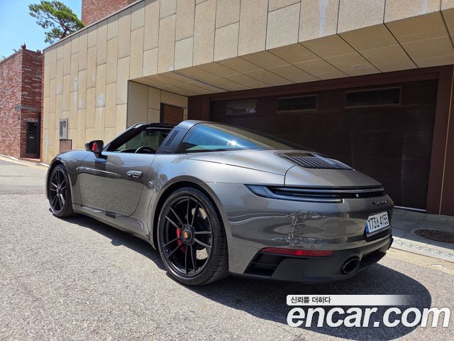 PORSCHE 911 (992) Targa 4 GTS 2024 - photo 7 - Import Corée du Sud | International Cars