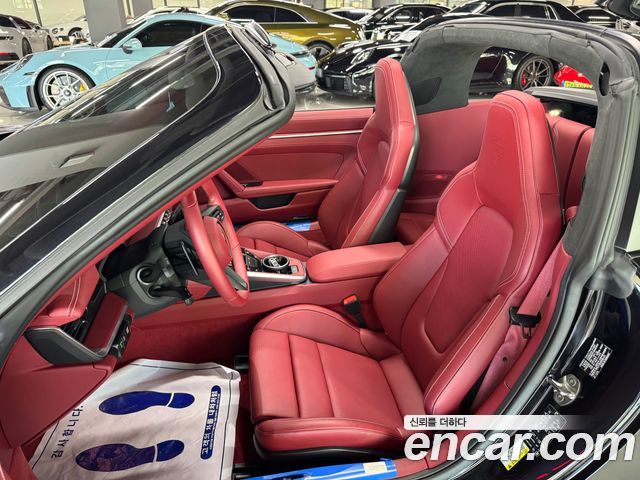 PORSCHE 911 (992) Targa 4 GTS 2025 - photo 6 - Import Corée du Sud | International Cars