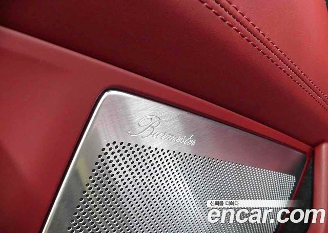 PORSCHE 911 (992) Targa 4 GTS 2024 - photo 15 - Import Corée du Sud | International Cars