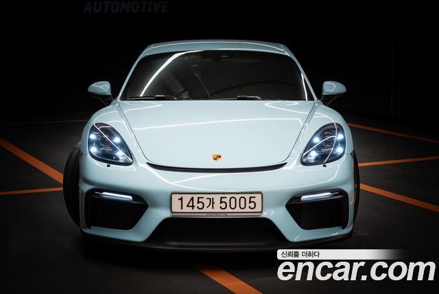 PORSCHE 718 Cayman 4.0 GT4