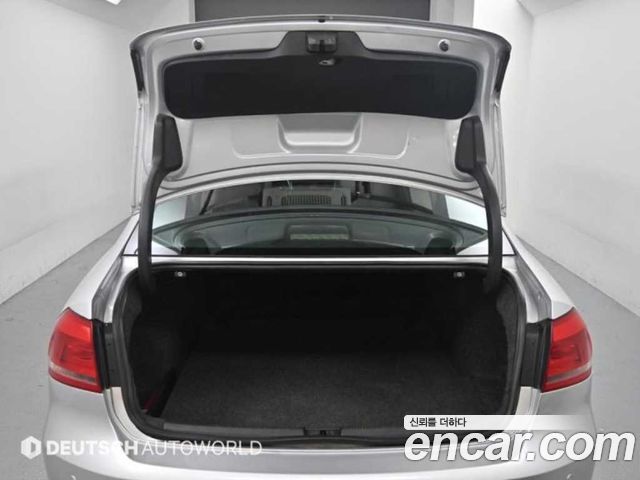 VOLKSWAGEN 파사트 2.0 TDI 2015 - photo 20 - Import Corée du Sud | International Cars