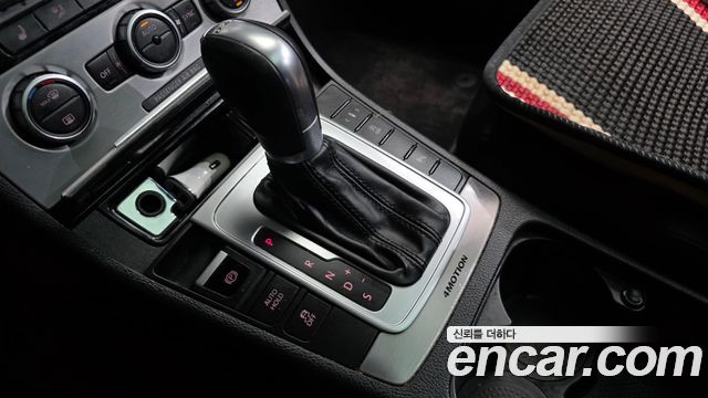 VOLKSWAGEN CC 2.0 TDI 블루모션 4모션 2015 - photo 9 - Import Corée du Sud | International Cars