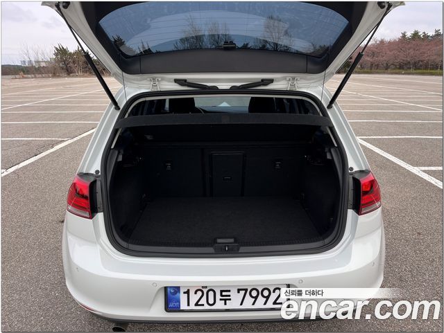 VOLKSWAGEN 골프 7세대 1.6 TDI 2014 - photo 9 - Import Corée du Sud | International Cars