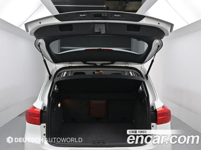 VOLKSWAGEN 티구안 2.0 TDI Premium 2015 - photo 20 - Import Corée du Sud | International Cars