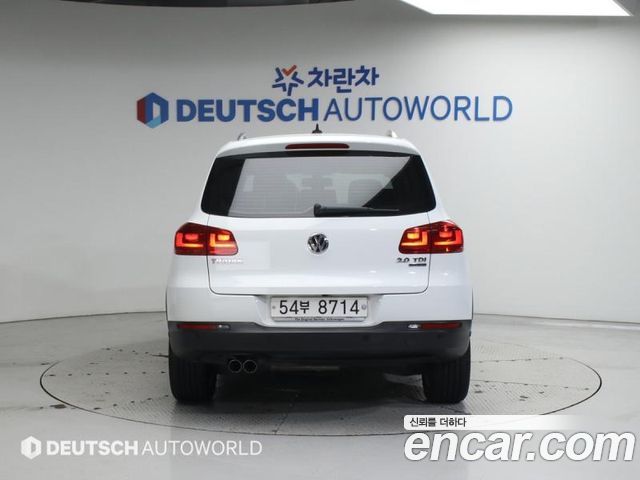 VOLKSWAGEN 티구안 2.0 TDI Premium 2015 - photo 4 - Import Corée du Sud | International Cars