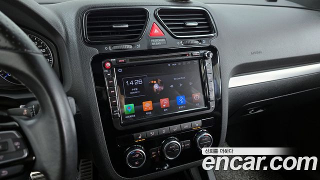 VOLKSWAGEN 시로코 2.0 TSI R 2013 - photo 14 - Import Corée du Sud | International Cars