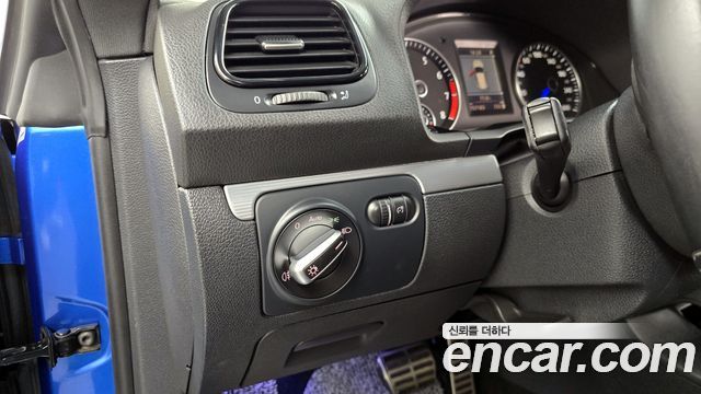 VOLKSWAGEN 시로코 2.0 TSI R 2013 - photo 16 - Import Corée du Sud | International Cars