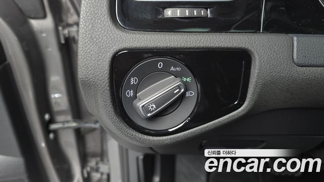 VOLKSWAGEN 골프 7세대 2.0 TDI 2014 - photo 18 - Import Corée du Sud | International Cars