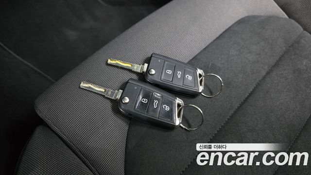 VOLKSWAGEN 골프 7세대 2.0 TDI 2014 - photo 19 - Import Corée du Sud | International Cars