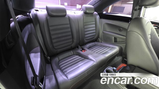 VOLKSWAGEN 비틀 2.0 TDI Premium 2015 - photo 12 - Import Corée du Sud | International Cars