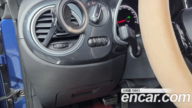 VOLKSWAGEN 비틀 2.0 TDI Premium 2015 - photo 18 - Import Corée du Sud | International Cars