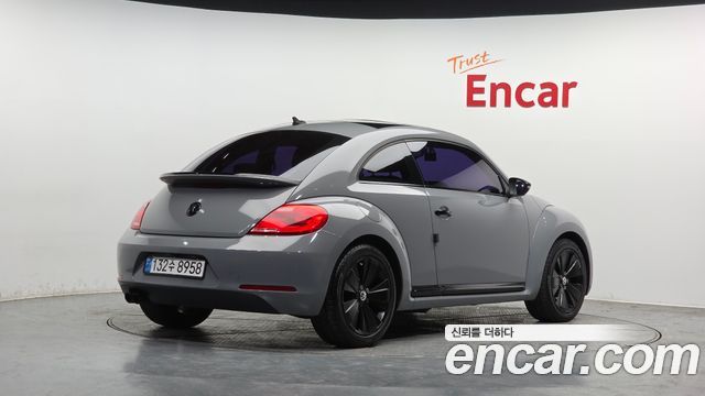 VOLKSWAGEN 비틀 2.0 TDI Premium 2015 - photo 2 - Import Corée du Sud | International Cars