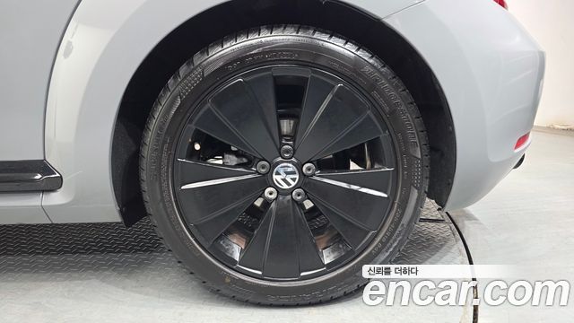 VOLKSWAGEN 비틀 2.0 TDI Premium 2015 - photo 5 - Import Corée du Sud | International Cars
