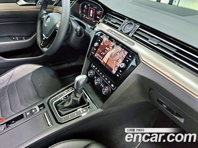 VOLKSWAGEN 아테온 2.0 TDI 프레스티지 4모션 2020 - photo 9 - Import Corée du Sud | International Cars