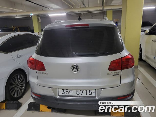 VOLKSWAGEN 티구안 2.0 TDI Premium 2014 - photo 2 - Import Corée du Sud | International Cars