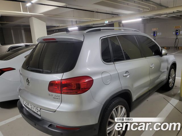 VOLKSWAGEN 티구안 2.0 TDI Premium 2014 - photo 3 - Import Corée du Sud | International Cars