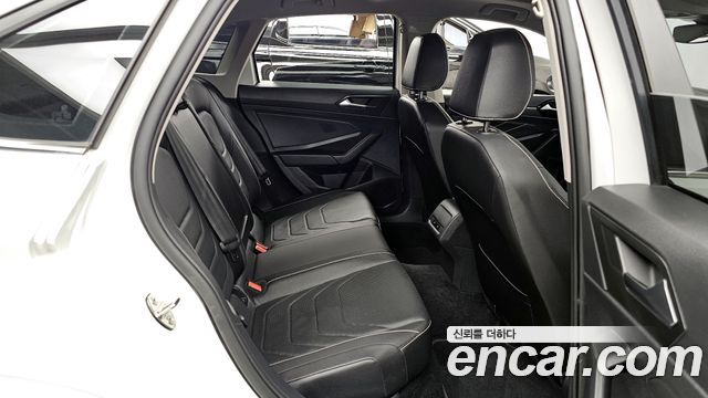 VOLKSWAGEN 제타 7세대 1.5 TSI 프레스티지 2023 - photo 12 - Import Corée du Sud | International Cars
