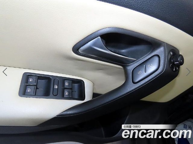 VOLKSWAGEN 폴로 1.6 TDI R-Line 2014 - photo 14 - Import Corée du Sud | International Cars