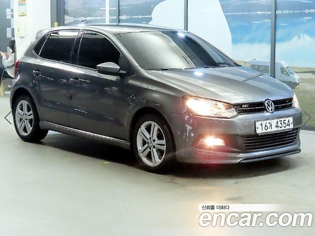 VOLKSWAGEN 폴로 1.6 TDI R-Line 2014 - photo 19 - Import Corée du Sud | International Cars