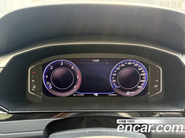 VOLKSWAGEN 아테온 2.0 TDI 프레스티지 2022 - photo 10 - Import Corée du Sud | International Cars