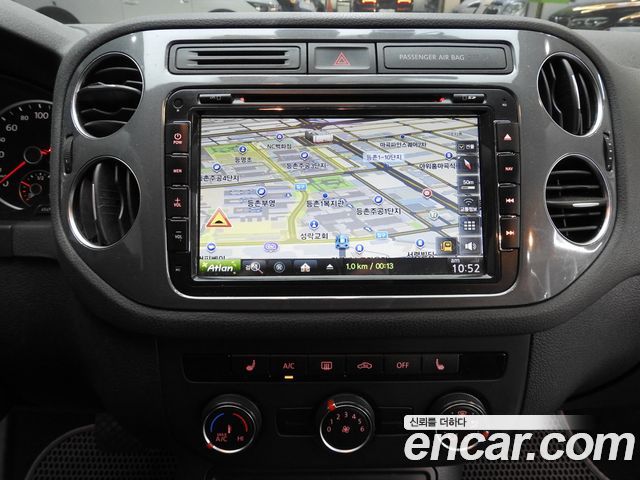 VOLKSWAGEN 티구안 2.0 TDI 컴포트 2016 - photo 17 - Import Corée du Sud | International Cars