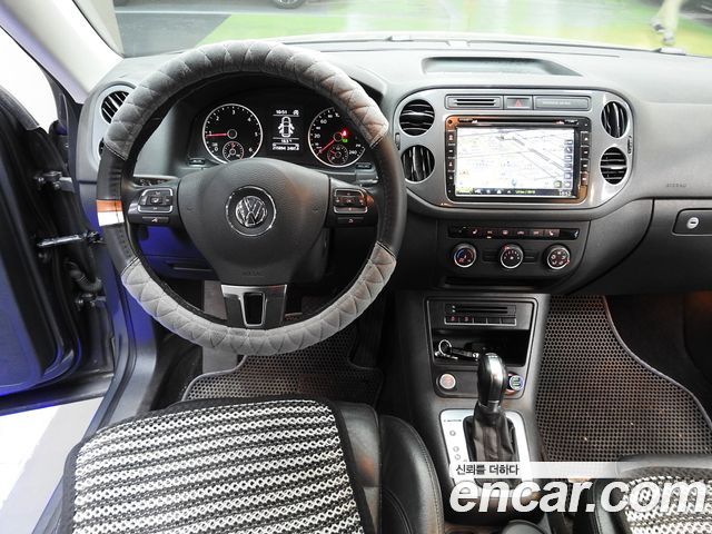VOLKSWAGEN 티구안 2.0 TDI 컴포트 2016 - photo 19 - Import Corée du Sud | International Cars