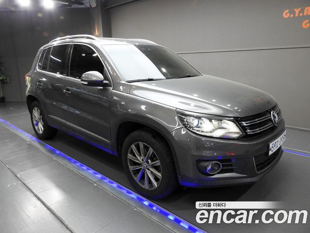 VOLKSWAGEN 티구안 2.0 TDI 컴포트 2016 - photo 21 - Import Corée du Sud | International Cars