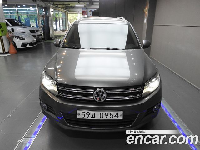 VOLKSWAGEN 티구안 2.0 TDI 컴포트 2016 - photo 3 - Import Corée du Sud | International Cars