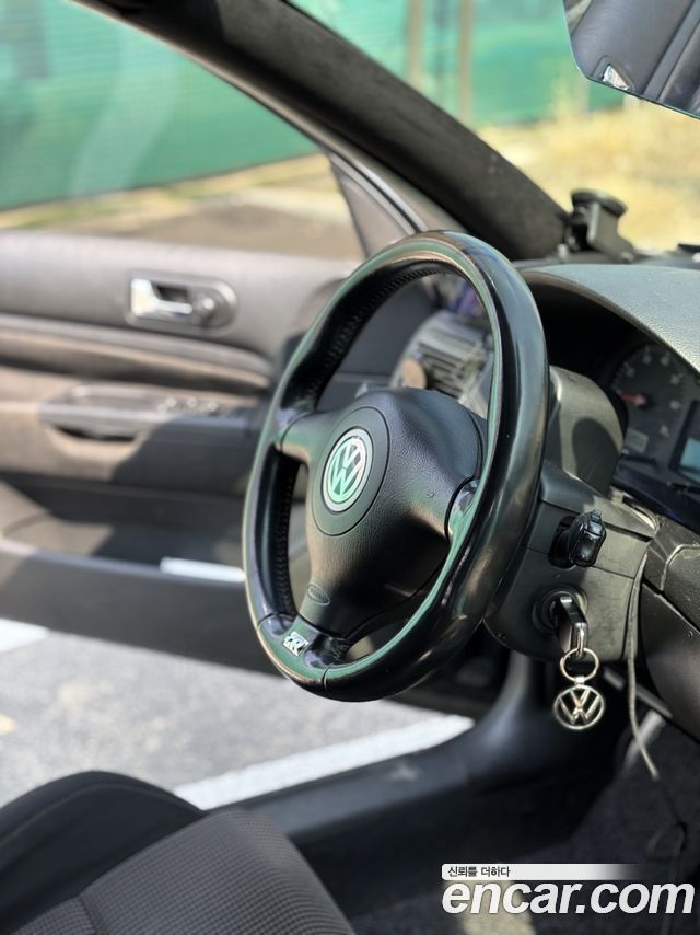 VOLKSWAGEN 골프 4세대 1.8 GTI 2003 - photo 10 - Import Corée du Sud | International Cars